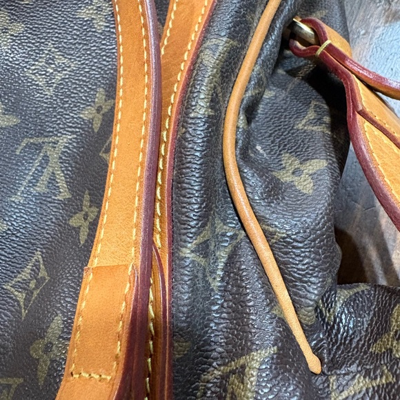 Louis Vuitton Brown and Tan Monogram Shoulder Bag stresa - Picture 8 of 14